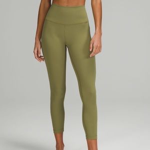 Wunder Under High-Rise Tight 25" Ribbed Fabric in Bronze Green